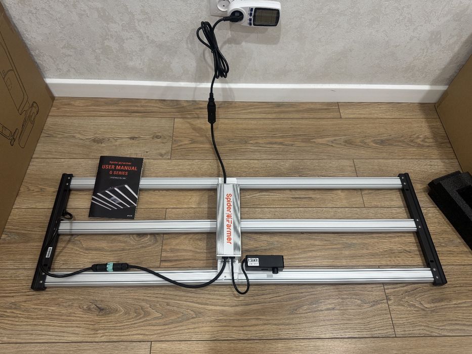 Фитолампа spider farmer