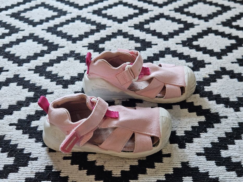 Продаются сандалии biomecanics