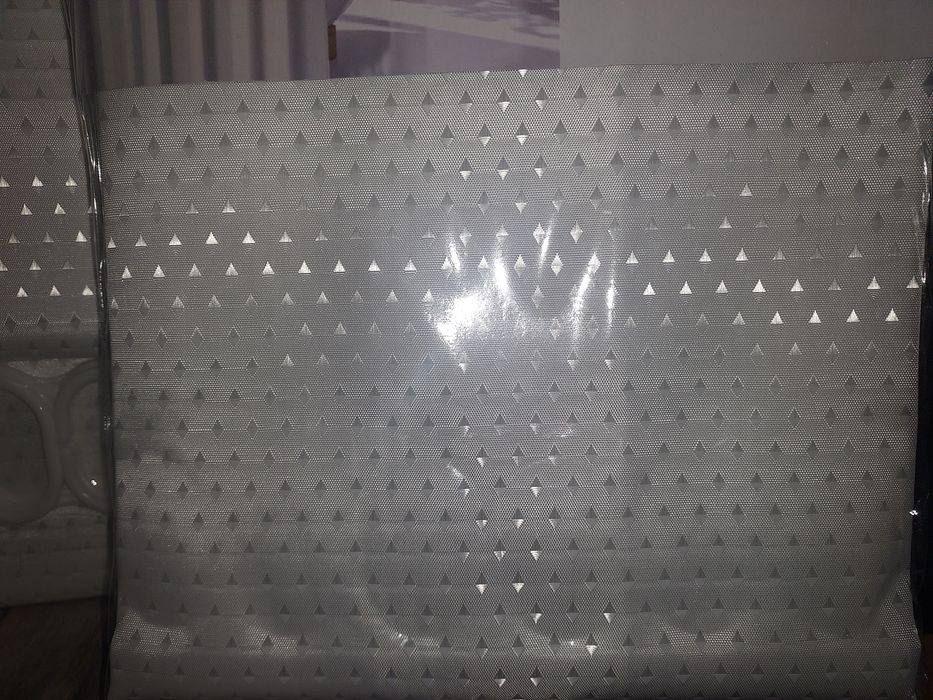 Perdea de baie Pvc, iuni, alb, galben sau bej, cu punctulete argintiiȘ