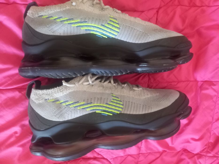 Nike air max Scorpion noi!