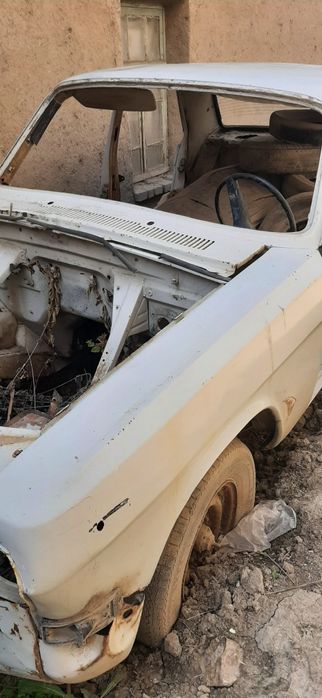 Газ волга 2410 кузов продаю срочно !