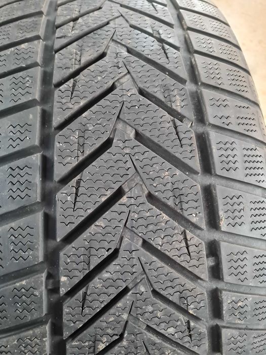 Зимни гуми 265 40 21