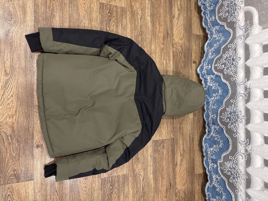 Продам куртку новая