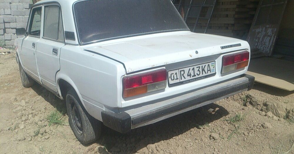 Продается ваз 2105 переделаное в 07