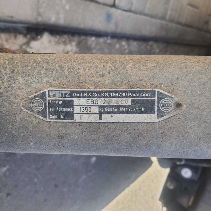 Punte remorca Saris, 2700 kg.