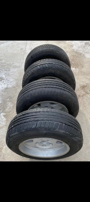 Шины продам размер 15