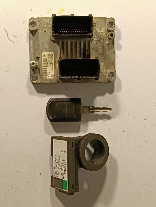 Комплект компютър ECU  Opel Corsa C 1.2 – готов за монтаж