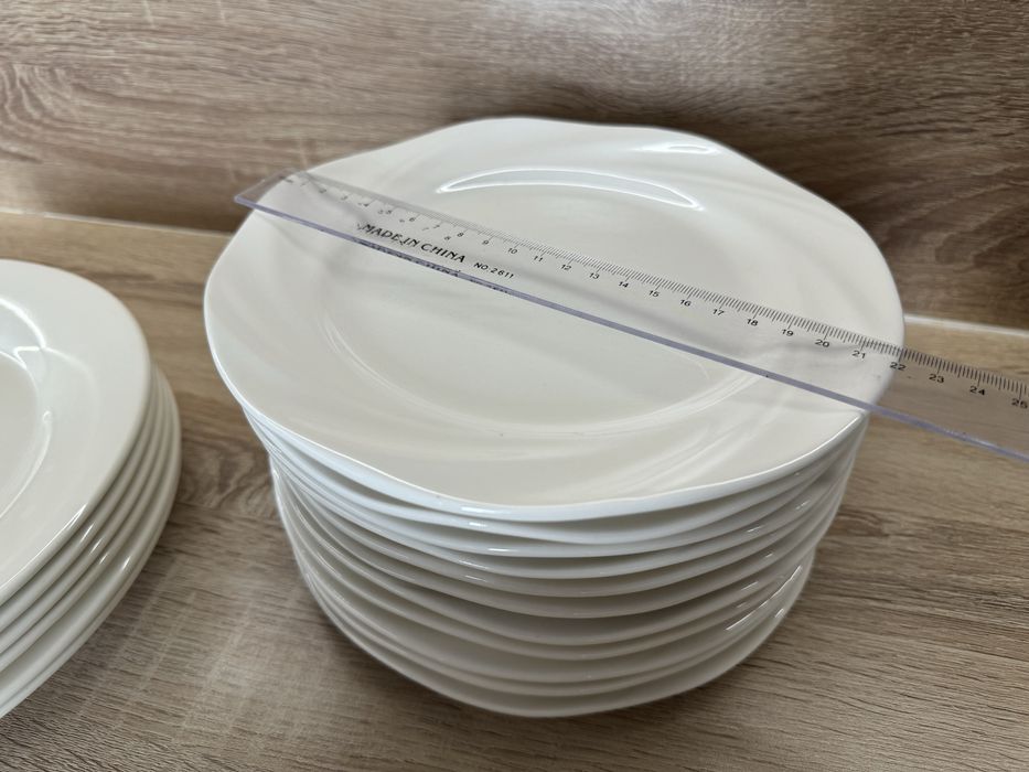 Сервиз фарфоровый