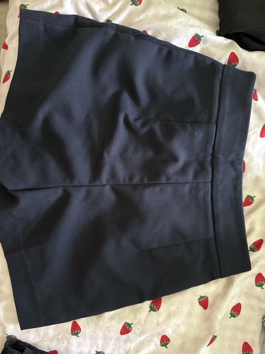 Къси официални панталонки H&M