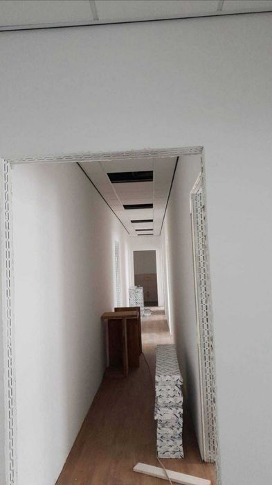 Servicii finisaje interioare  – Gresie, Rigips, Zugrăveli, Parchet