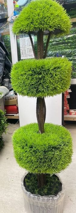 Suniy gazon va zabor