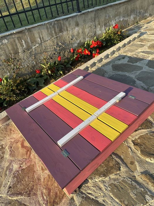 Детски пясъчник с пейки и капак