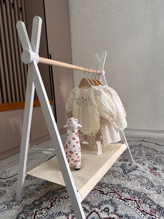 Детские напольные вешалки