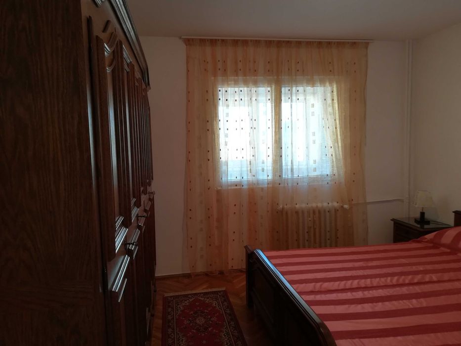 Apartament 3 camere - Piata Unirii / Sfanta Vineri