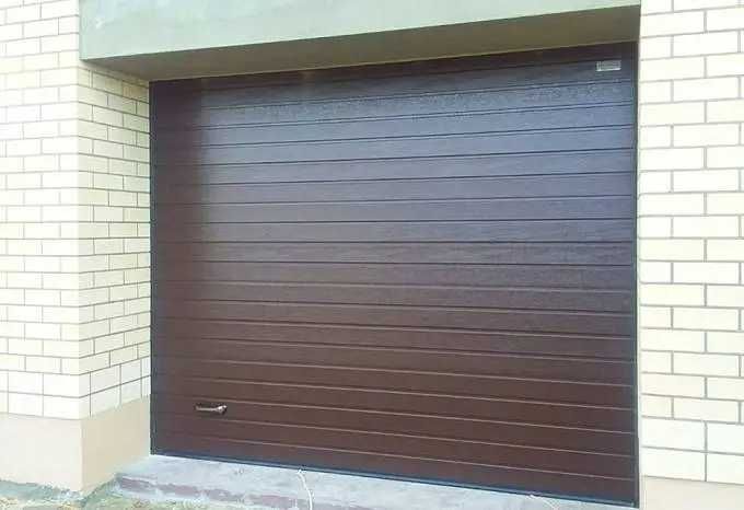 Ролл ставни  секционные ворота Alutech