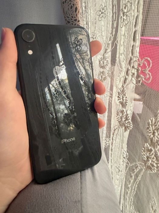 iphone xr в хорошем состояний