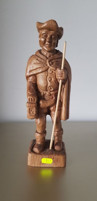 Statuete vechi din lemn masiv