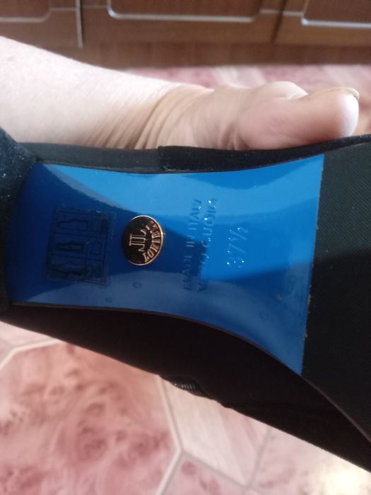 Замшевые полусапожки