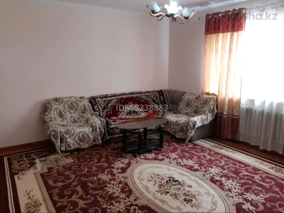 Продам два дома на участке