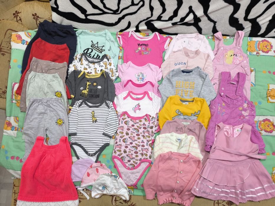 Продаются детские вещи от 9м-1,5 г. Практически неношеные !