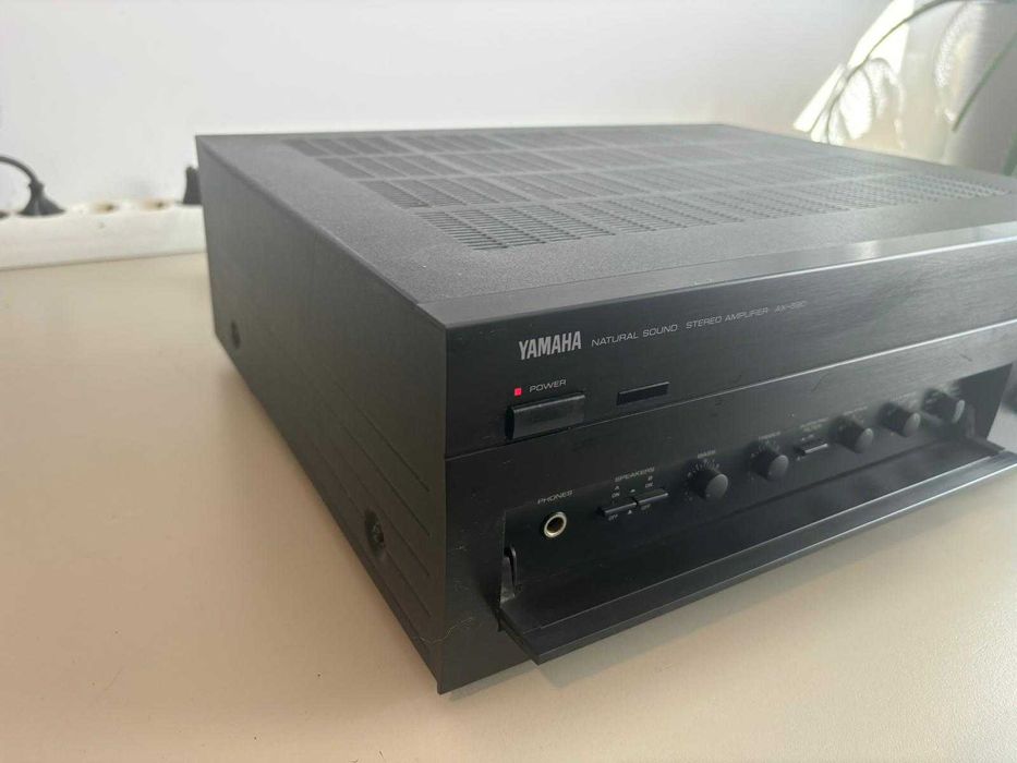 Amplificator Yamaha AX 590   8 Ohm: 2 x 100 Watts