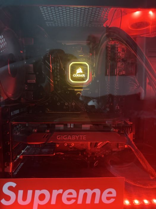 Компютърна конфигурация ryzen 5 3600 raedon RX 5500 XT