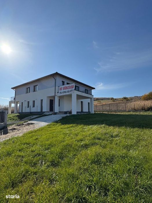 De vanzare Duplex Corusu