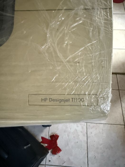 HP DesignJet T1100  plotter profesional