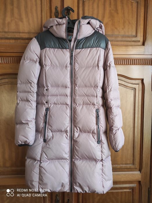 Детский пуховик.