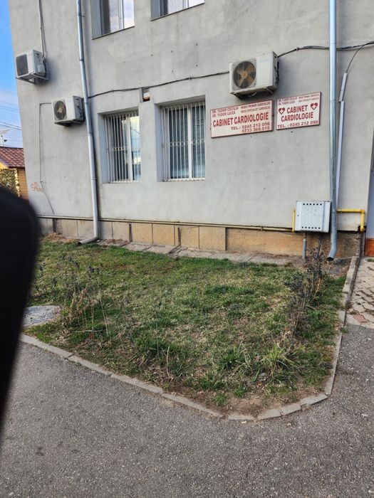 Apartament 2 camere + dependințe Targoviste Central