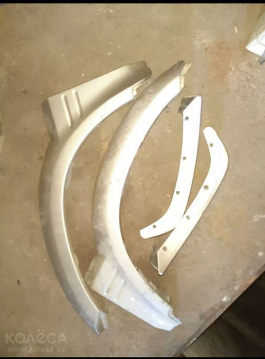 Фендер на Мистраль