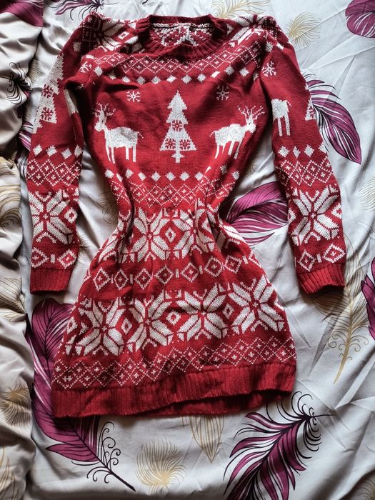 Rochita tricotata cu tematica de Craciun