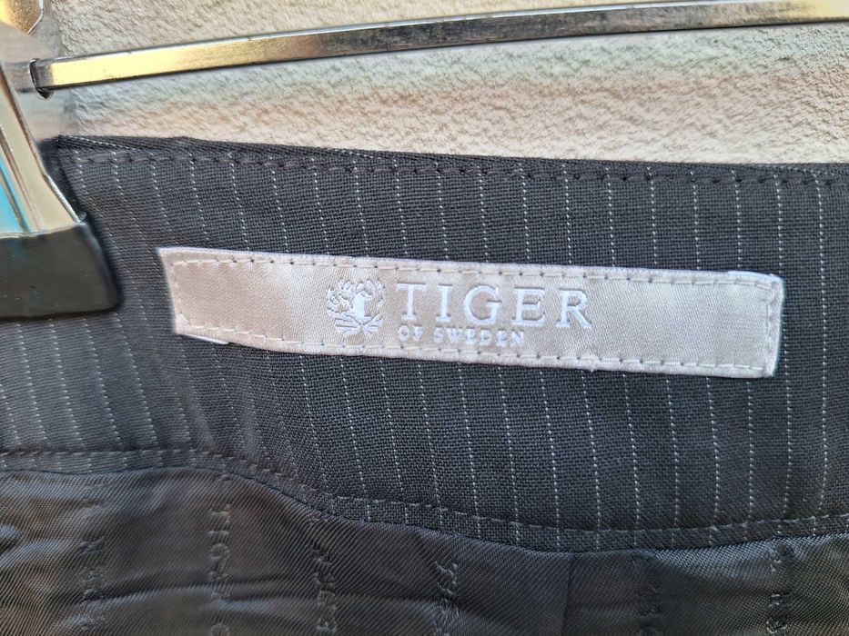 Leah | fusta dama | bust 76 cm | mar. 34 - 36 | XS - S