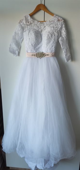 Продам свадебны платья