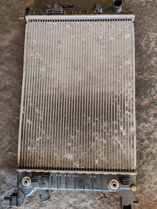 Cobalt avtomat va mehanika radiatorlari