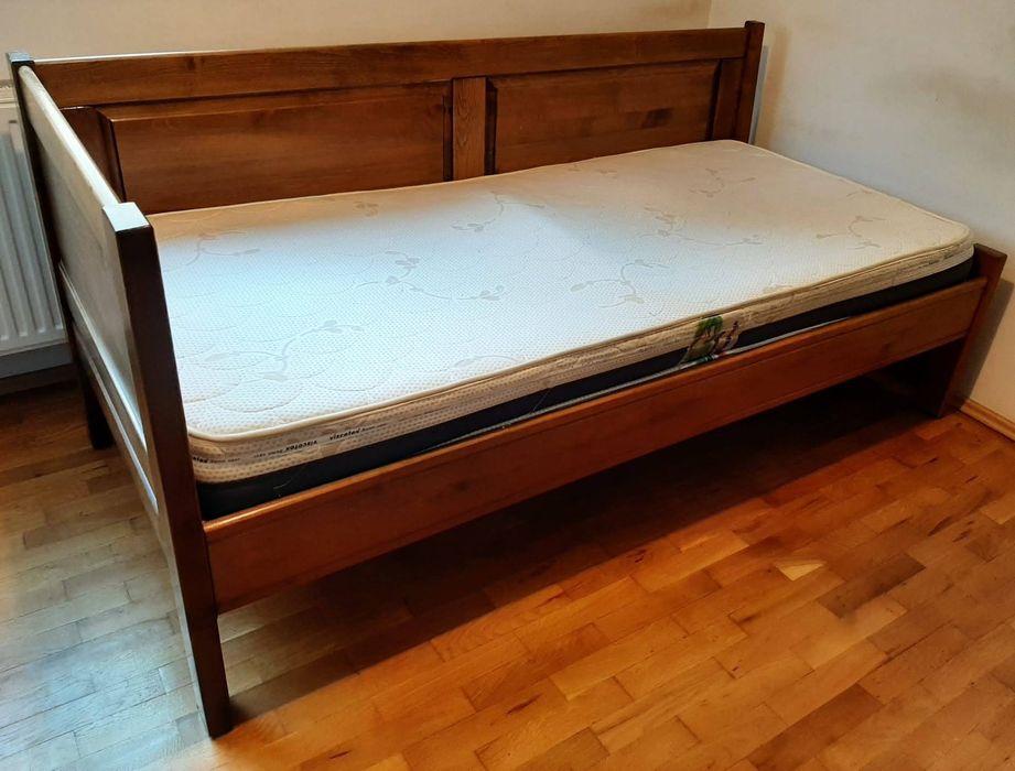 Pat pentru 1 persoana