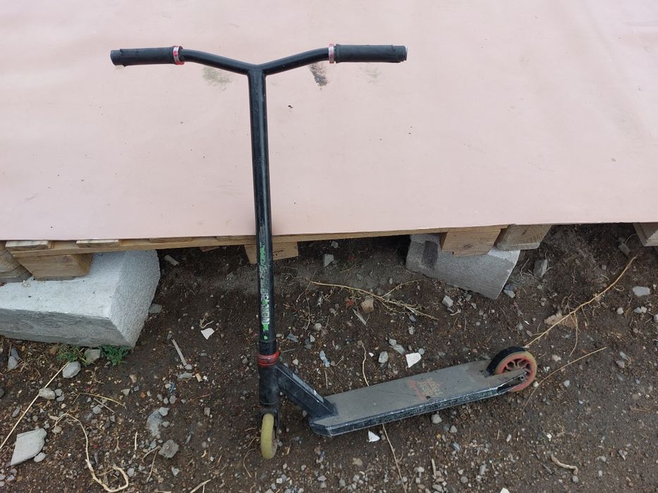 Самокат трюковой