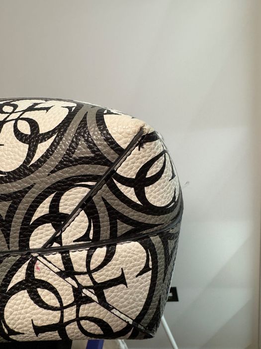 Чанти Guess, Liu Jo