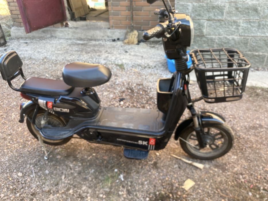 Электро скутер SK8 электровелосипед