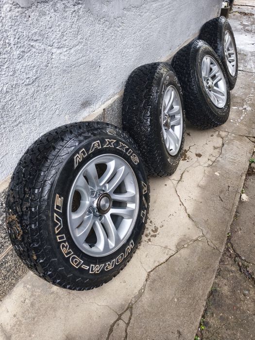 Maxxis 205/80/16