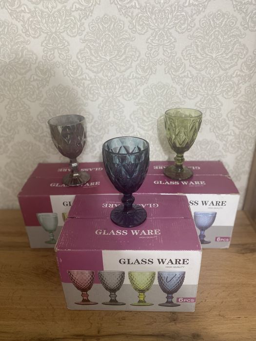 Продам бокалы три коробки.