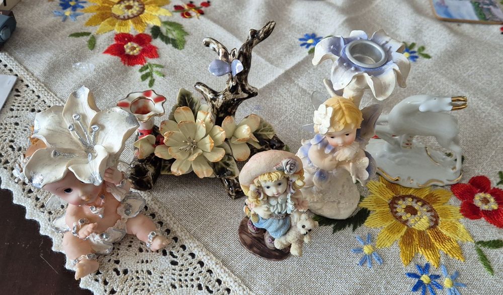 Vând bibelouri porțelan