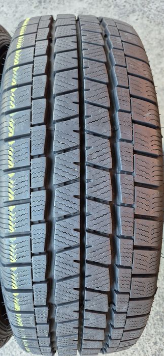 4 anvelope iarna Falken 195/60/16 C Pretul este pe bucata.