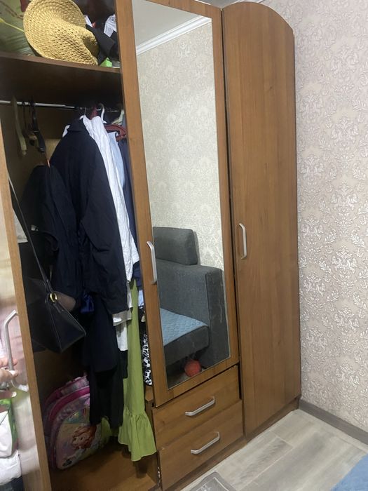 2 шкафа в хорошем состояний