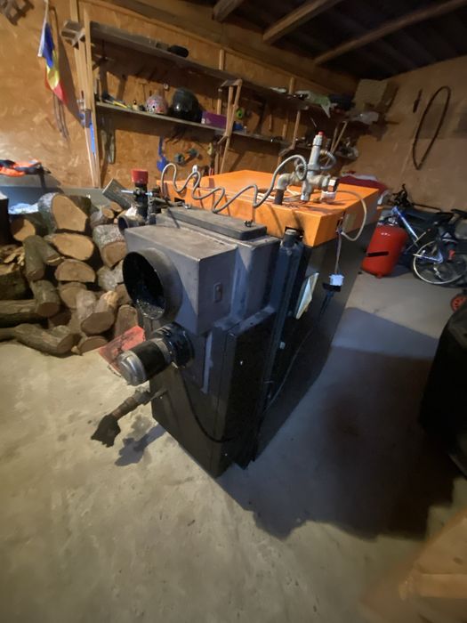 Centrala pe lemne FERROLI + puffer 1 tona