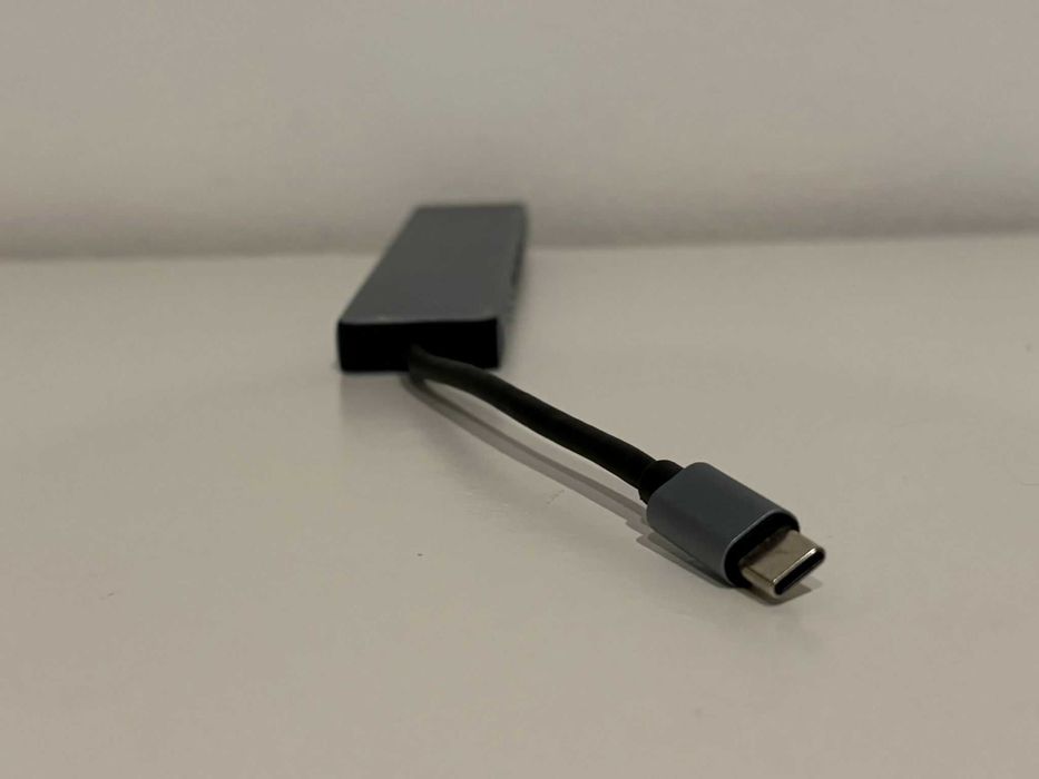 Adaptor multi-port (8 porturi)