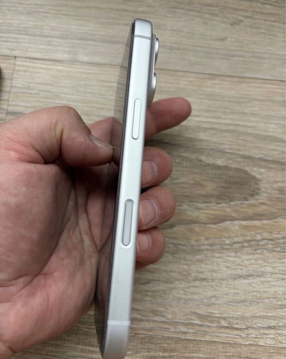 iPhone 17 Pro, 256/100% (75 циклов) обмен