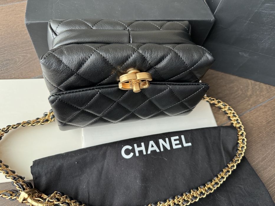 Geantă de umăr CHANEL