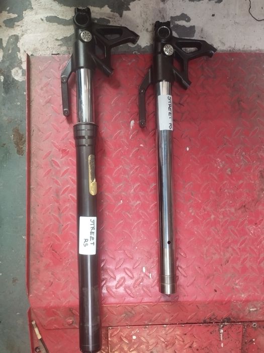 Telescop furca partea dreapta pentru Triumph street triple RS