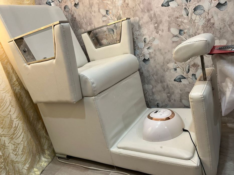 Продам педикюрное кресло